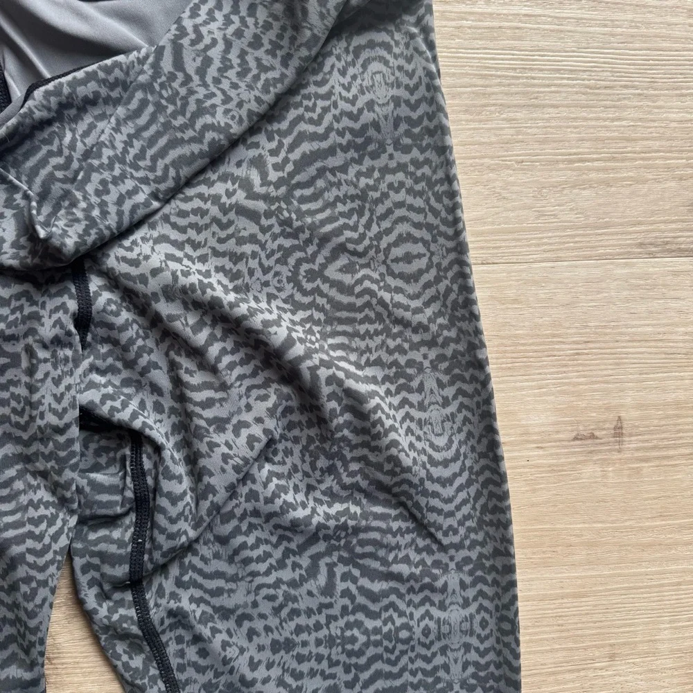 Varley Luna High Rise 7/8 Leggings - Picture 5 of 6
